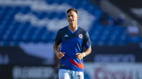 El delantero argentino no continuará en Cruz Azul y liberará una plaza de extranjero.