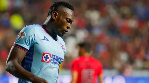 Cambindo de momento está a deber.