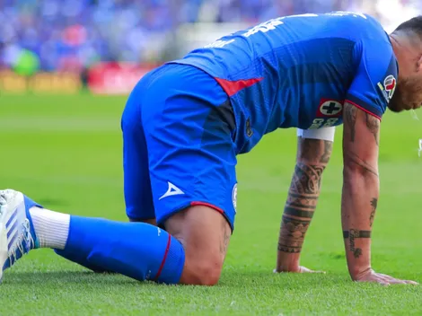 Cruz Azul vuelve a caer y está al borde de la eliminación