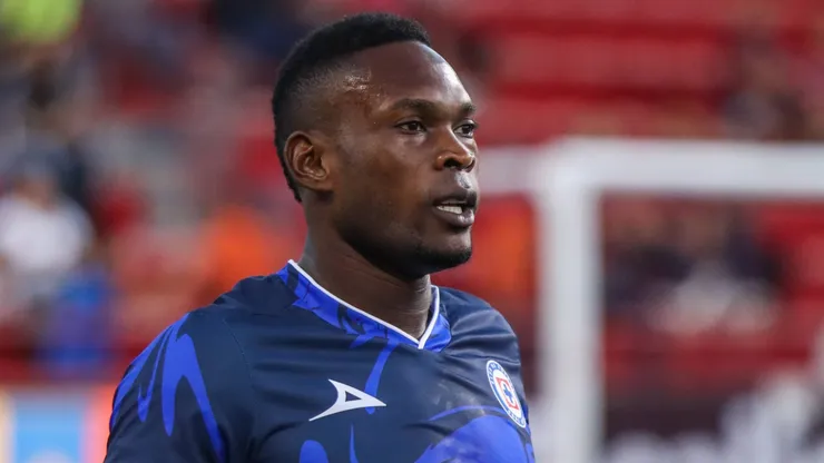Diber Cambindo suma cuatro goles con Cruz Azul