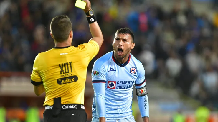 Juan Escobar fue amonestado contra Mazatlán.