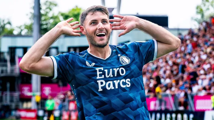 Sati Giménez es el goleador del Feyenoord.