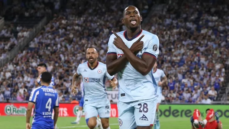 Diber Cambindo, goleador de Cruz Azul.