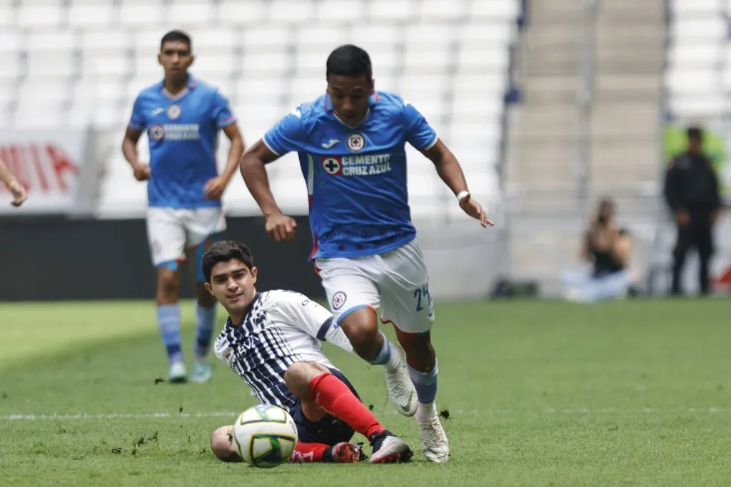 Amaury Morales, la gran sorpresa en la convocatoria de Cruz Azul (Imago 7)