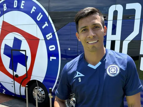 "Vengo a escribir mi nombre en este equipo"