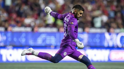 El guardavallas será titular ante los violetas este viernes pero también podría hacerse con el arco por el resto del semestre.