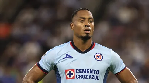 El defensor colombiano se ha convertido en uno de los principales referentes del vestuario del primer equipo.