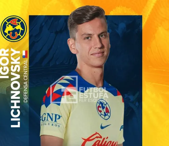 Lichnovsky con la playera del América (TW Fernando Esquivel)