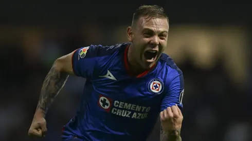 El mediocampista argentino se ha convertido en un fijo de las alineaciones de Joaquin Moreno.