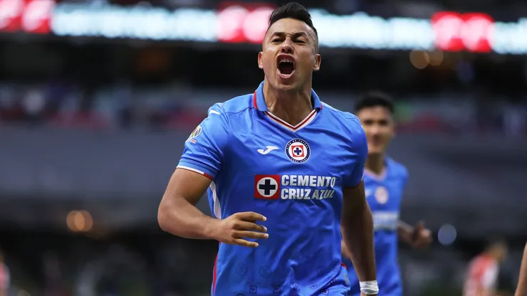 Morales volvería a ser registrado con Cruz Azul.