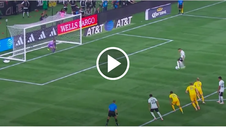 Santiago Giménez falló un penal clave ante Australia