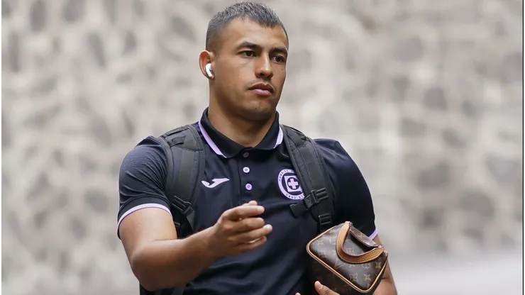 Iván Morales podría seguir en Cruz Azul.