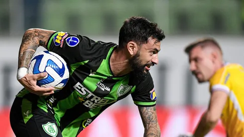 Los cementeros no paran en la búsqueda de un delantero de garantías.