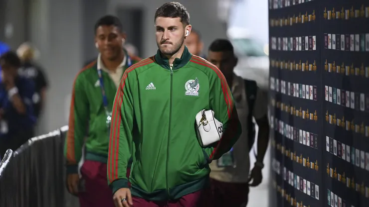 Santiago Giménez no sería titular en el México vs Australia