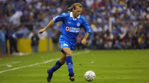 Héctor Adomaitis en su paso por Cruz Azul.