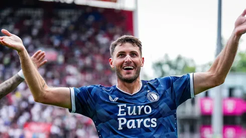 El delantero mexicano empezó la temporada con una cuota goleadora que sigue llamando la atención.