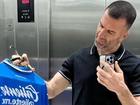 Tito Villa ya tuvo acercamientos con la directiva: ¿cerca de reemplazar al Conejo?