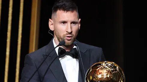 El futbolista argentino se corona como el mejor jugador de la temporada después de recibir el octavo Balón de Oro de su carrera.