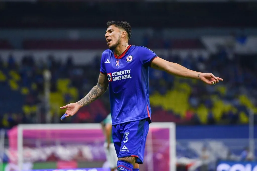 Carlos Salcedo, jugador de Cruz Azul