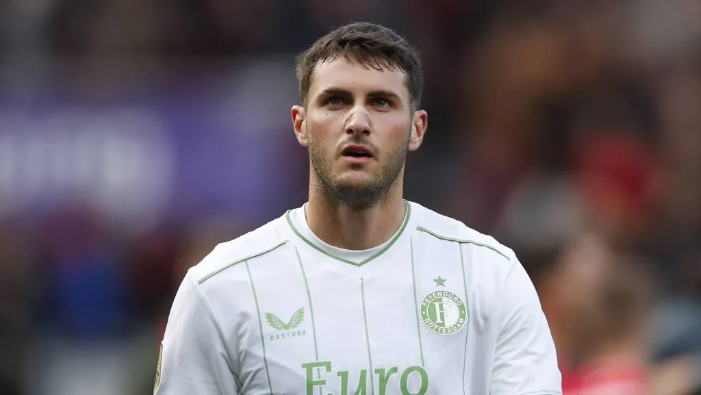 El internacional mexicano se ha convertido en el principal objeto de deseo de muchos clubes en Europa (Imago).