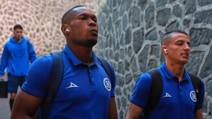 Kevin Castaño se mantiene como titular de Cruz Azul.