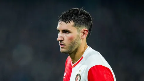El canterano de los cementeros se convirtió en el héroe de la jornada al anotar dos goles en la victoria del Feyenoord sobre la Lazio.