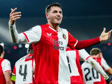 Histórico: Santi Giménez firmó el doblete en su debut en Champions