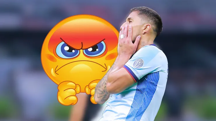 Carlos Salcedo, jugador de Cruz Azul.