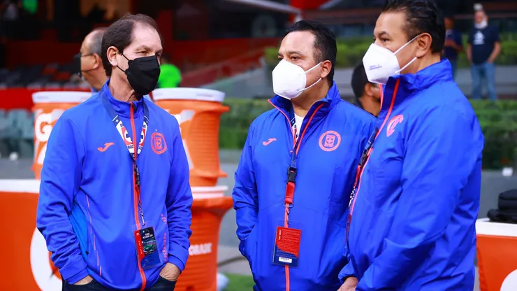 La batalla de Cruz Azul para escoger al nuevo entrenador