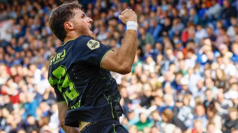 Santi Giménez ilusionó con su futuro.