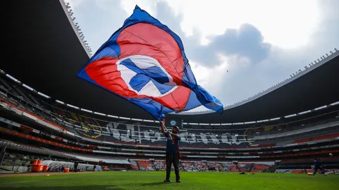 Cruz Azul seguiría jugando en el Azteca varios años más.