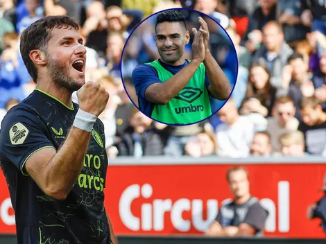 Santi Giménez reveló quién es su delantero modelo