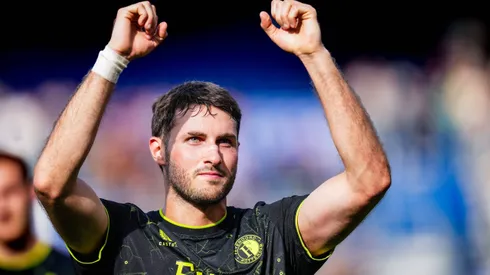 Santiago Giménez suma 12 goles con el Feyenoord