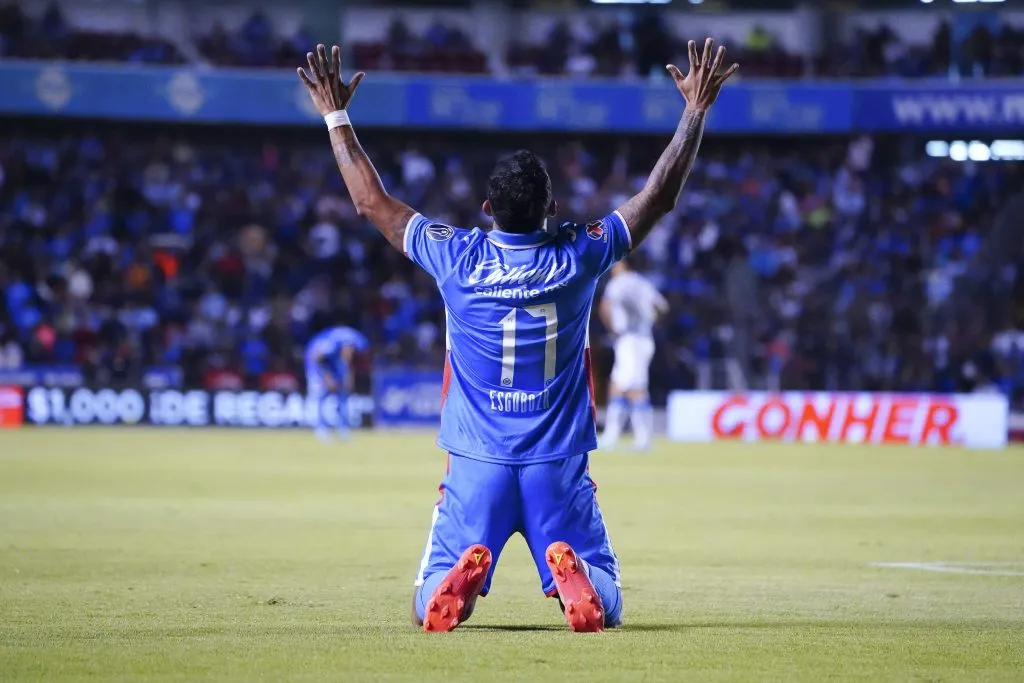 Alonso Escoboza podría volver a tener minutos con Cruz Azul (Imago 7)
