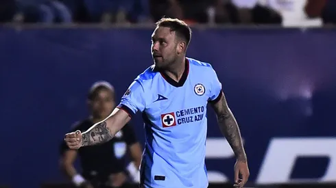 Carlos Rotondi, baja en Cruz Azul ante Necaxa.