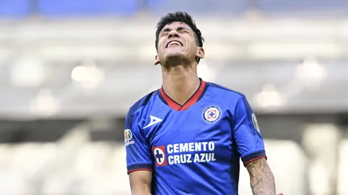 La afición cementera está al borde de los nervios cada que Antuna se pone de frente al arco en un tiro penal.