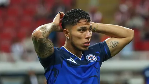 El defensa mexicano, cerca de irse de la Máquina.