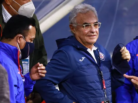 A más de un año de su salida: Álvaro Dávila reaparece en inesperado concierto