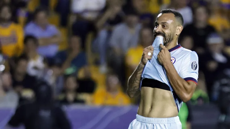 Moisés Vieira y una salida cantada de Cruz Azul