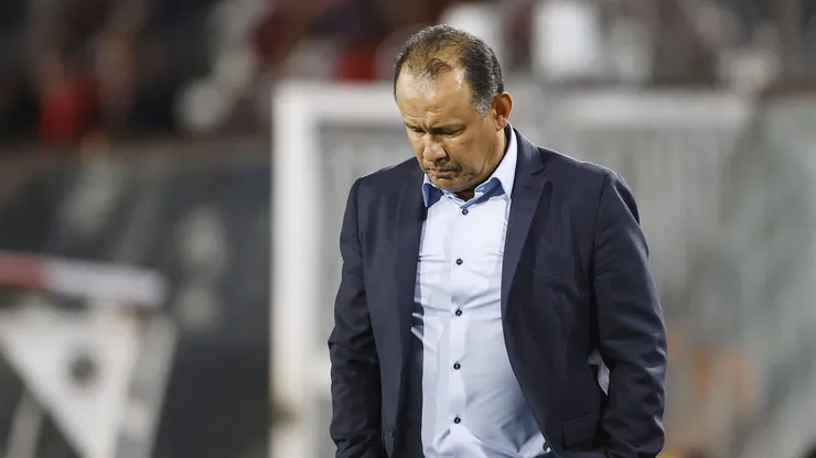 Juan Reynoso no quiere renunciar a la Selección de Perú