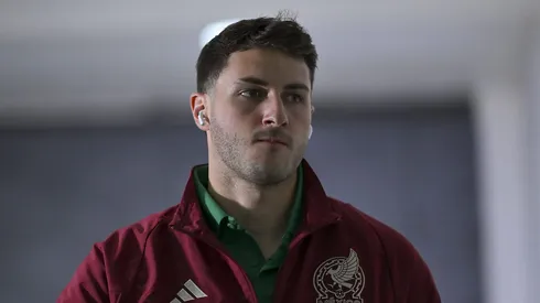 Santiago Giménez no pudo marcar contra Honduras