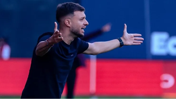 Anselmi sería el nuevo DT de Cruz Azul.