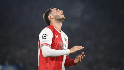 Santiago Giménez extendió su sequía goleadora en Feyenoord