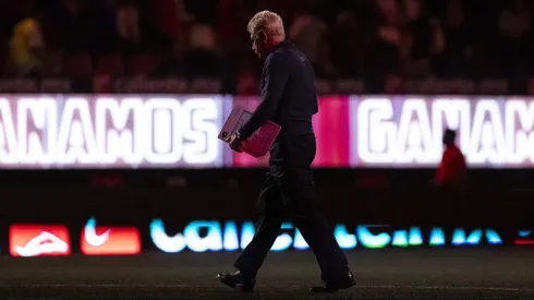 El entrenador brasileño dejó el banquillo de los cementeros y su relevo lo tomó Joquín Moreno, quien también estaría sentenciado.