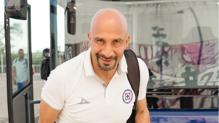 ¿Continúa Conejo Pérez como director deportivo de Cruz Azul?