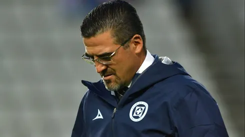 Moreno tendría los días contados en Cruz Azul.