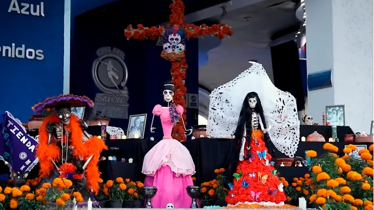 La ofrenda de Cruz Azul en La Noria.