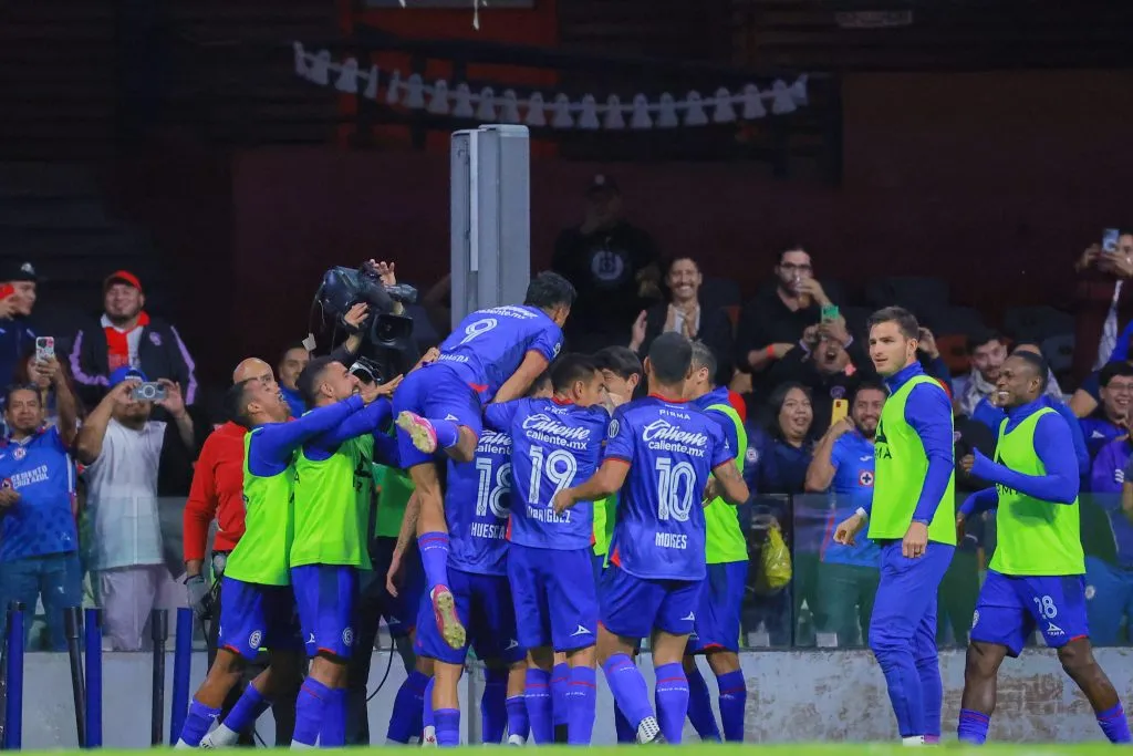 Cruz Azul, en festejo de gol ante Juárez. (Imago 7)