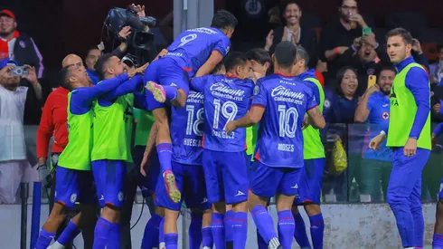 Cruz Azul, en festejo de gol ante Juárez.