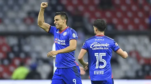Cruz Azul le ganó a Juárez y sigue soñando.